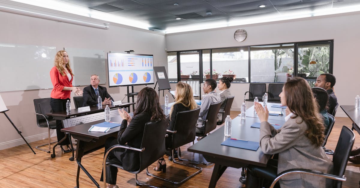 荒野行动：详情下载教程口袋e行销app