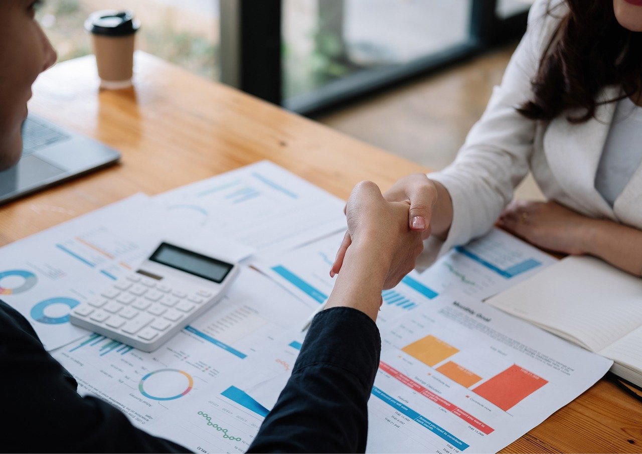 微信新号买卖：实名制政策的初衷和追求