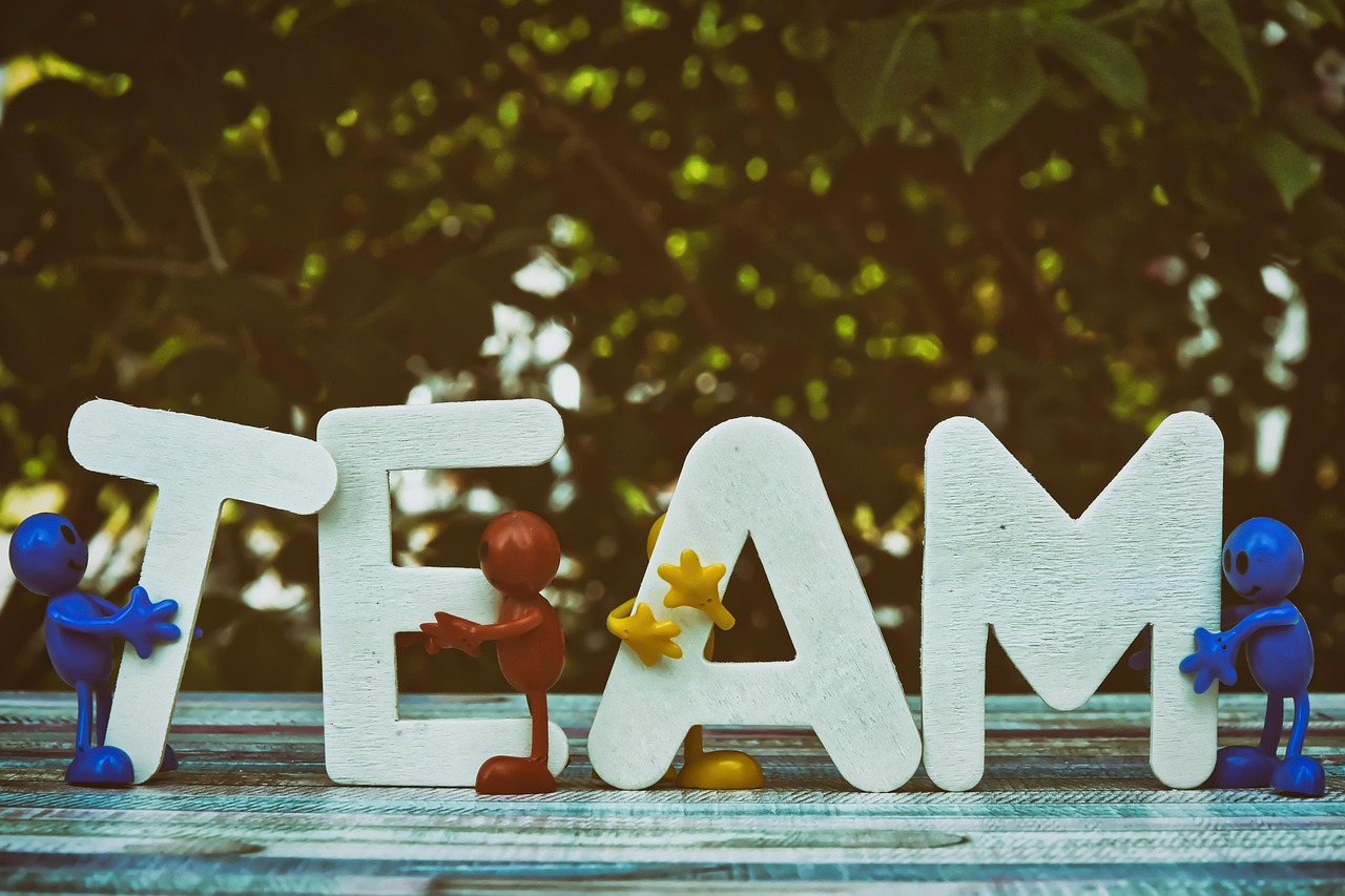 在线双语服务团队：云栖社区app详情下载教程