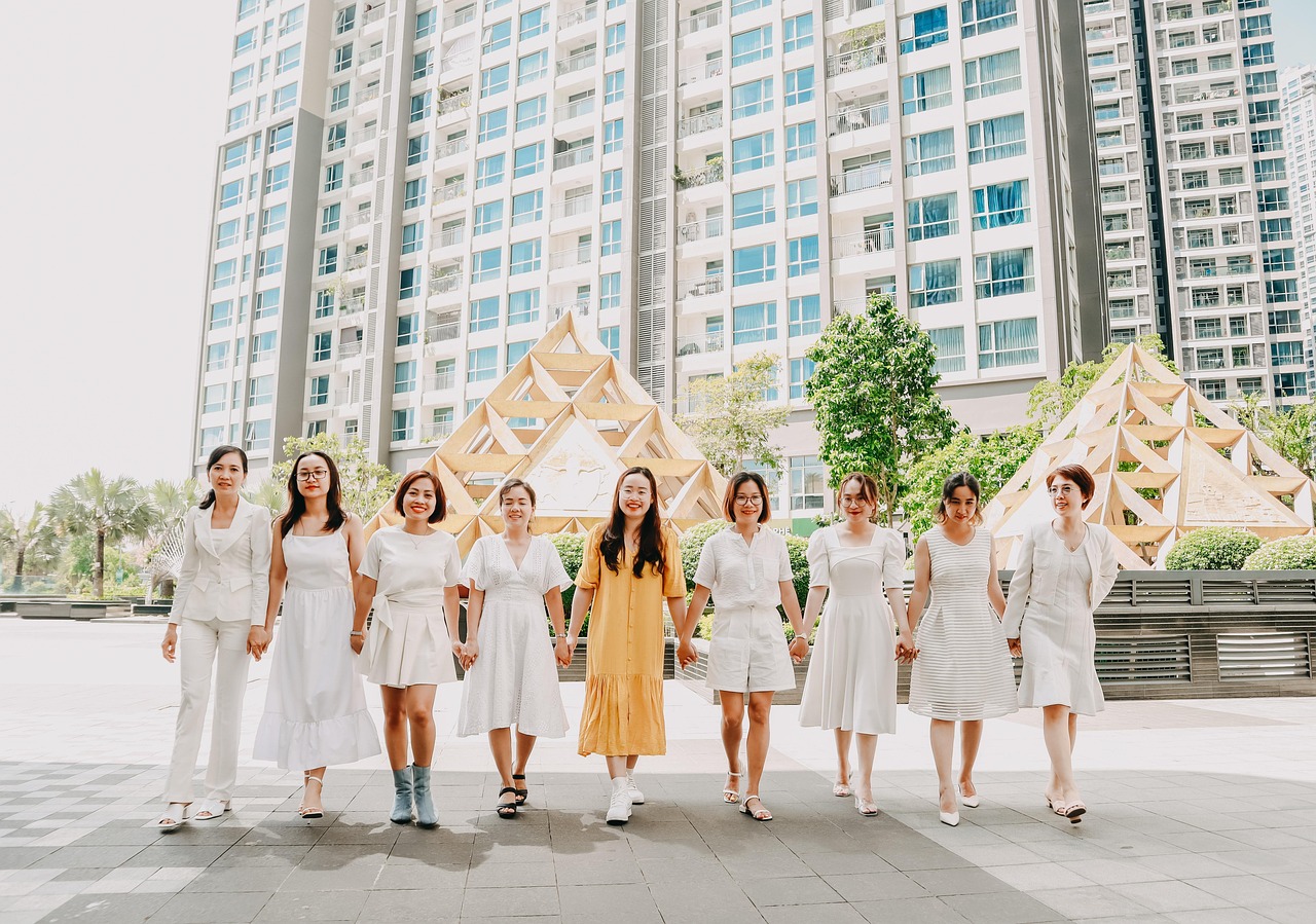 微博实名账号：购买抖音号去哪个平台卖