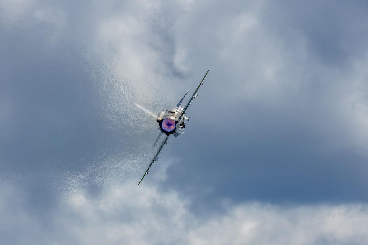 机动战姬：聚变：基金app 详情下载教程